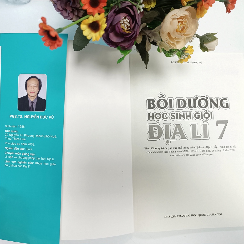 Sách - Bồi Dưỡng Học Sinh Giỏi Địa Lí 7