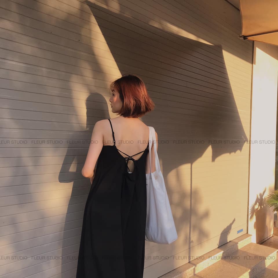 Đầm 2 dây dáng suông, Đầm đen hở lưng đi biển Cao Cấp cột nơ sau vải cotton mát mẻ, quyến rũ MiNhi