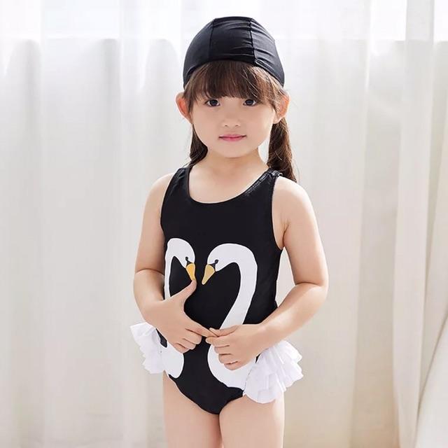 Bộ đồ bơi bikini bé gái hình thiên nga kèm nón