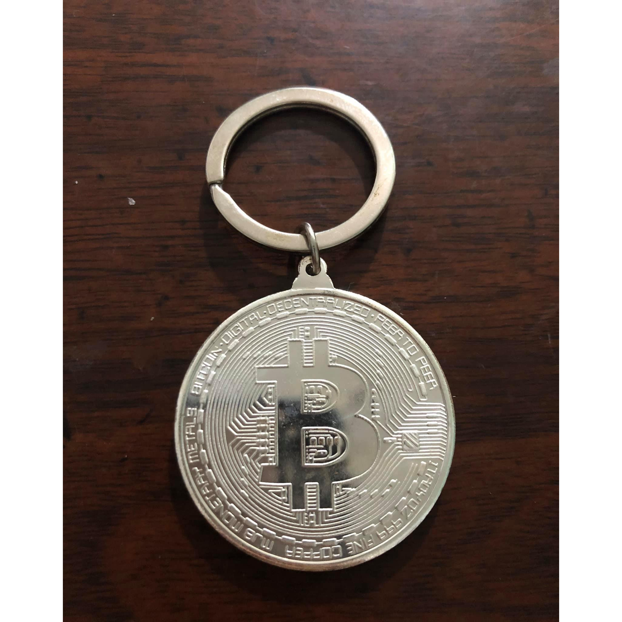 Móc chìa khóa đồng Bitcoin mạ Bạc