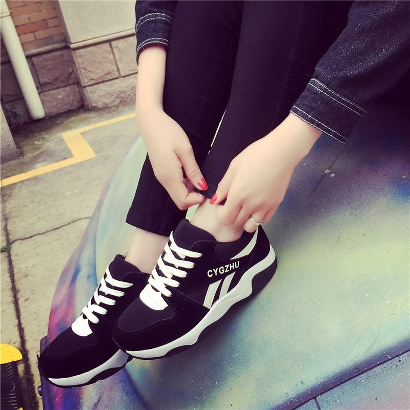 Giày thể thao nữ