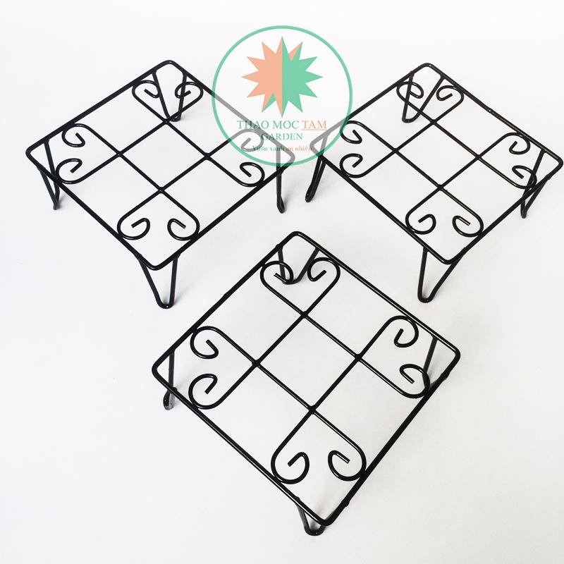 Bộ 04 cái Chân đế vuông 21x10cm – Chân đế sắt kê chậu thoát nước, trang trí chậu hoa, nâng đỡ chậu cao hơn