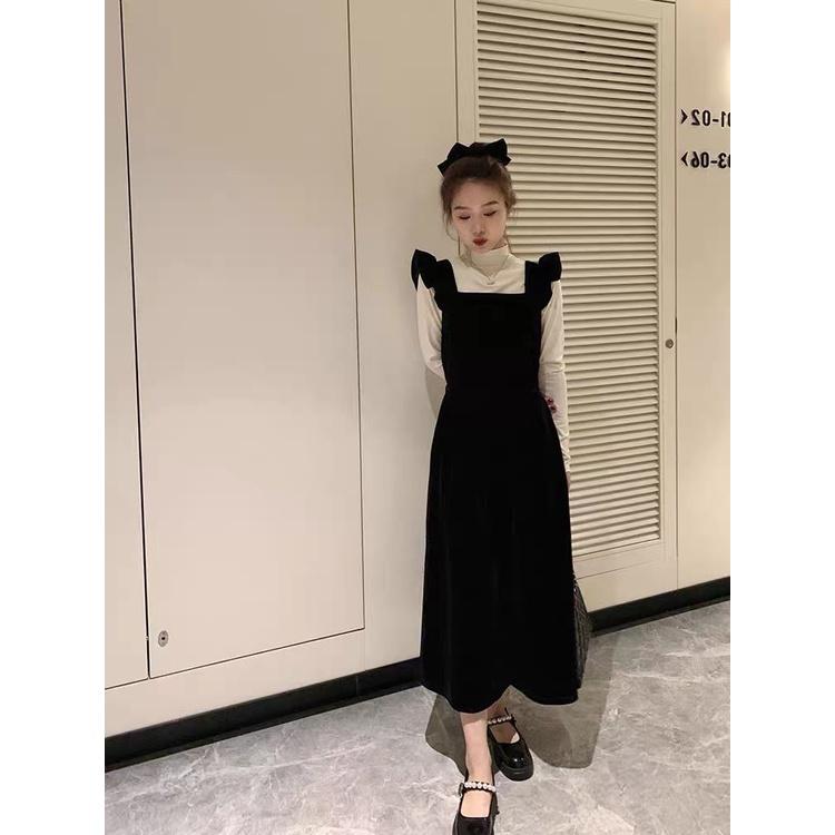 SET ÁO LEN VÁY NHUNG BÈO CỔ VUÔNG