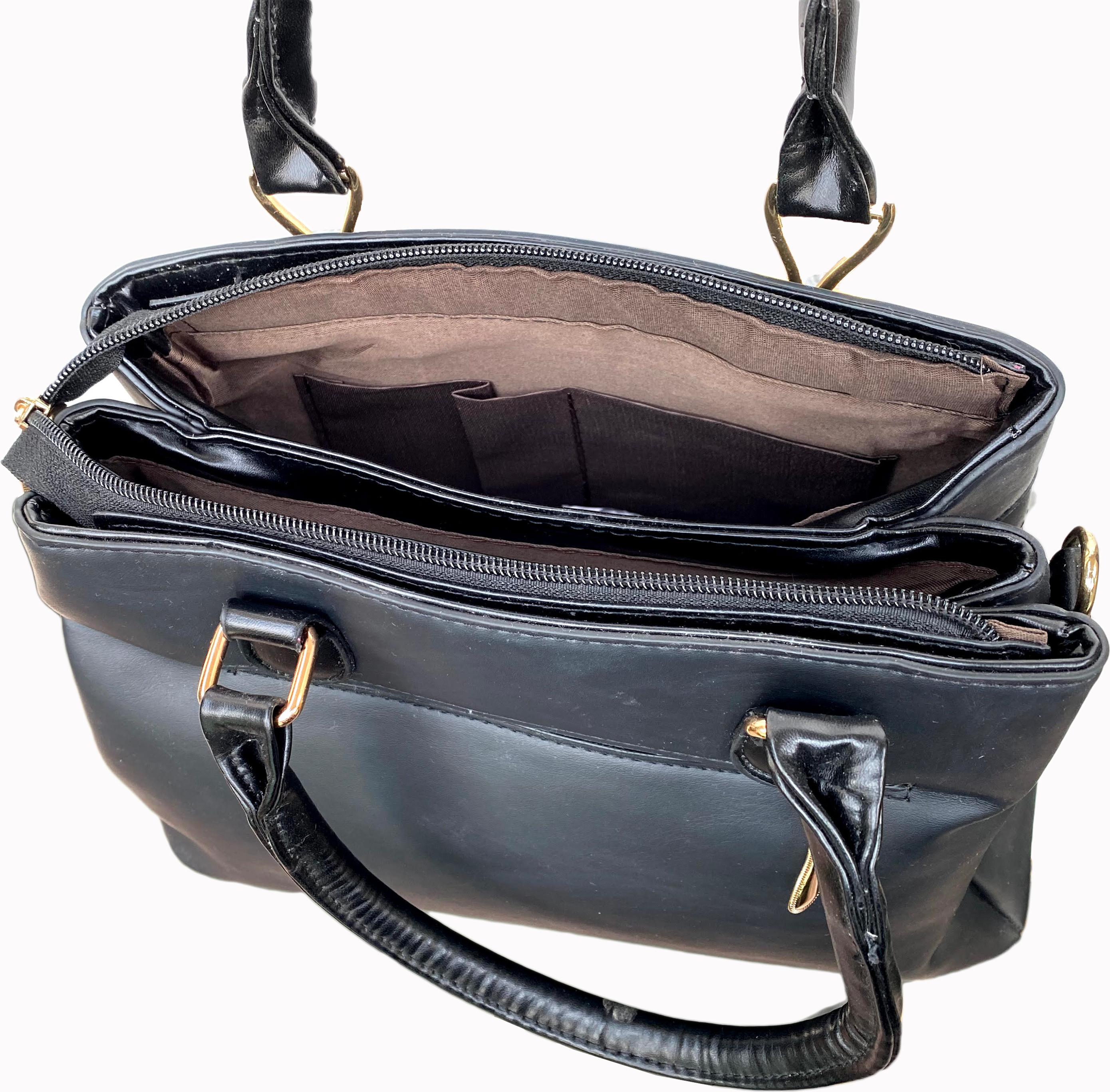 Túi da nữ thời trang may caro chéo hai quai xách gắn đê kim loại chữ V đính đá