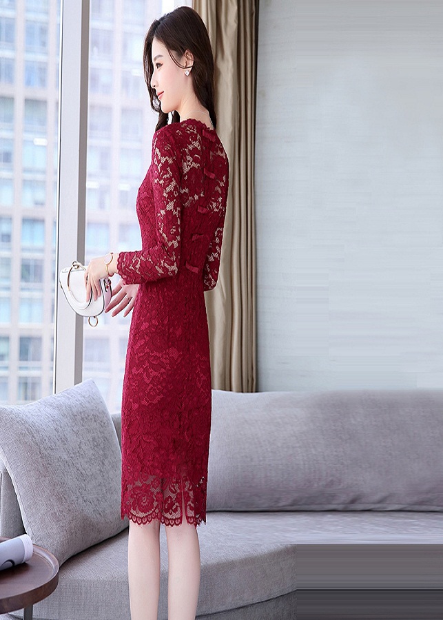 Đầm Ren Body Cao Cấp Họa Tiết Hoa Nổi Tay Dài