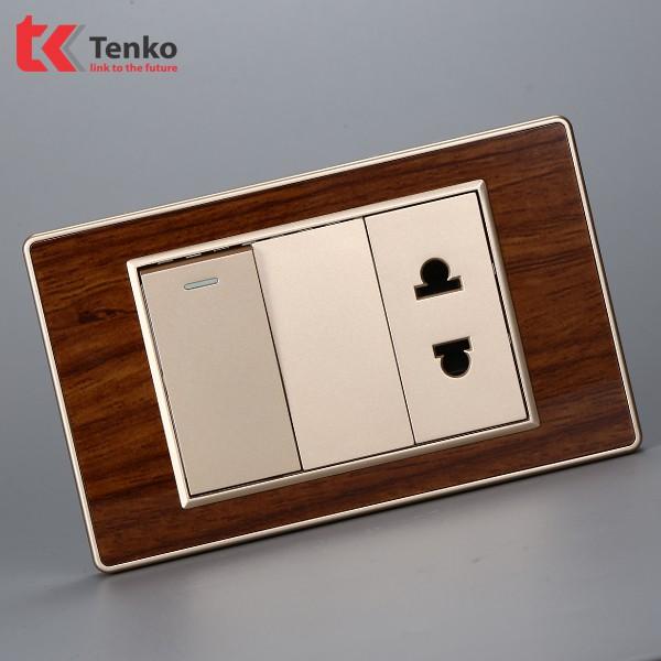 Công Tắc Ổ Cắm Vân Gỗ Viền Vàng - Mẫu Mã Đa Dạng Dễ Thiết Kế Với Nhà Gỗ Nhà ỐP Gỗ Tenko TK-C6-023