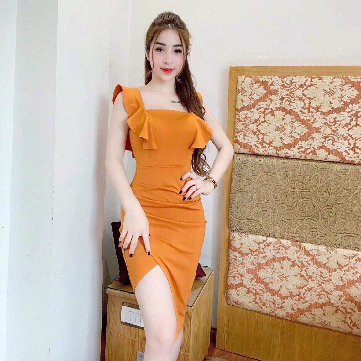 Đầm cánh tiên xẻ chân