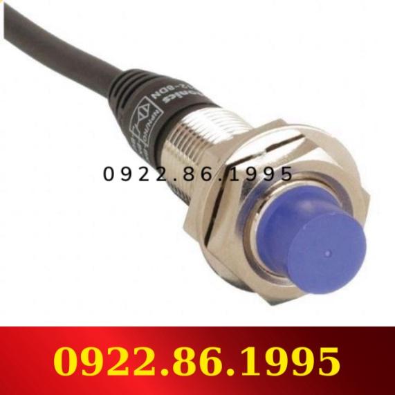 Cảm biến tiệm cận Keyence PRD -8DN mới