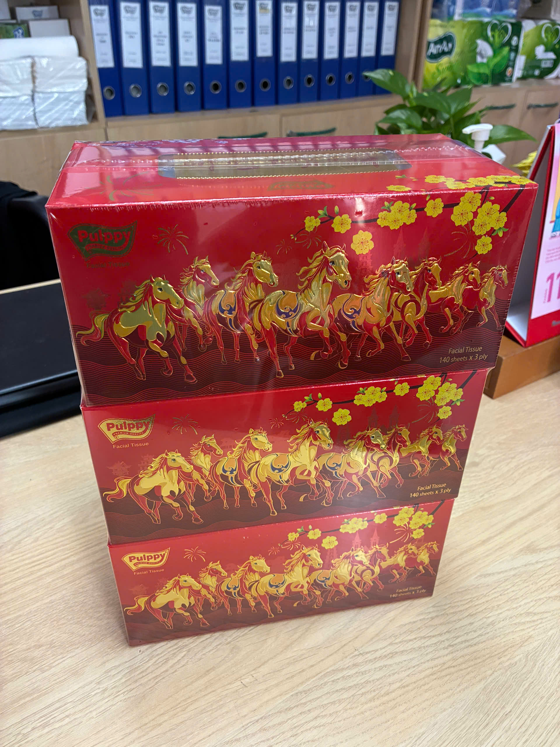 [Mua 3 Tặng Quà] Khăn Giấy Tết Bính Ngọ 2026 Pulppy 3 Lớp Màu Đỏ May Mắn