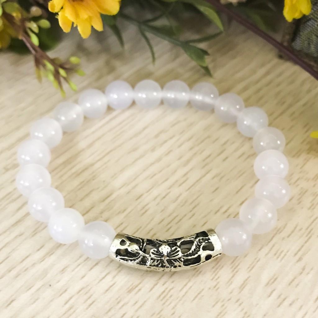 Vòng Tay Cho Mệnh Thủy - Vòng Tay Nữ Mã Não Trắng 8mm Mix Charm Cầu Bạc V344TA-8