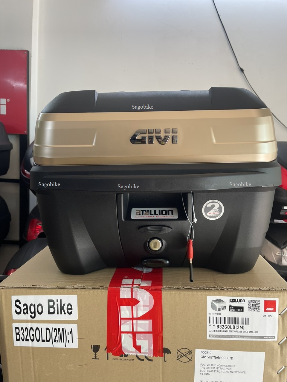 Thùng givi B32N Gold, thùng givi 32 lit B32Gold bản giới hạn với siêu khuyến mãi