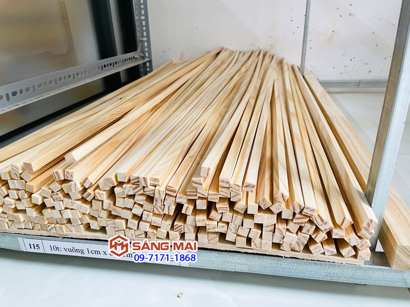 Thanh gỗ thông vuông 1cm x 1cm x dài 1m + bào láng 4 mặt
