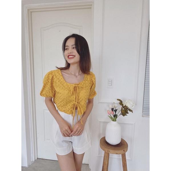 Áo croptop hoa thêu cột nơ REVERCLOTHINGS Smiley Top