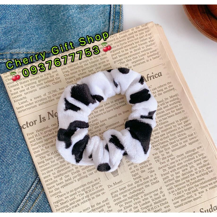 Dây Buộc Tóc Scrunchies Hình Bò Sữa Hot Trend