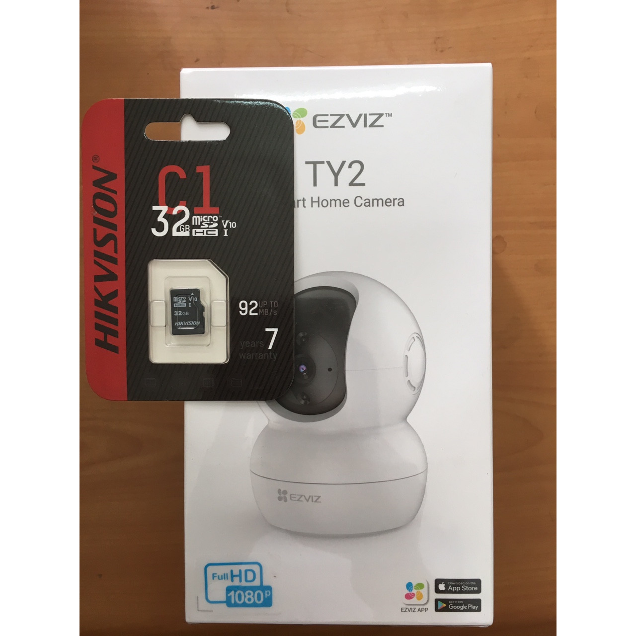 Camera IP Wifi Ezviz TY2 + Thẻ nhớ 32GB - Hàng Chính Hãng