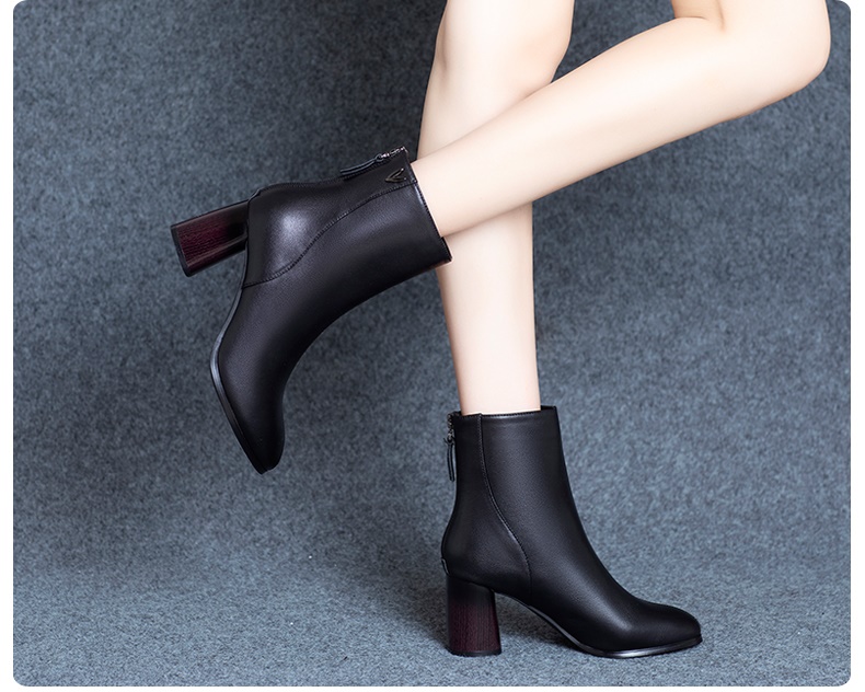 Giày Bốt Nữ Cổ Lửng Da Mềm Đế Vuông 7cm Mã H90