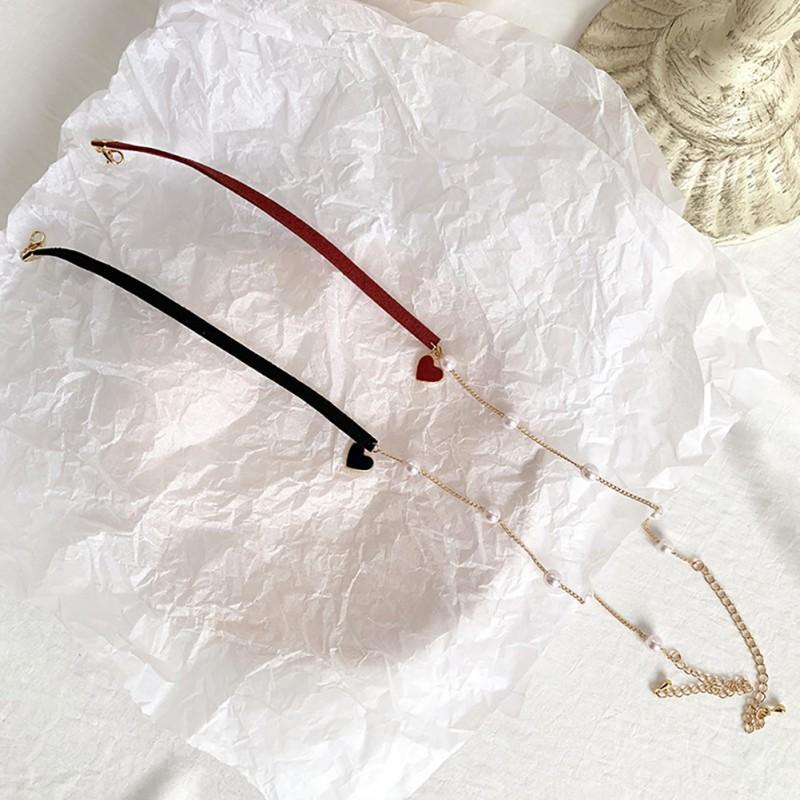 Vòng cổ choker ngắn đính hạt giả ngọc trai