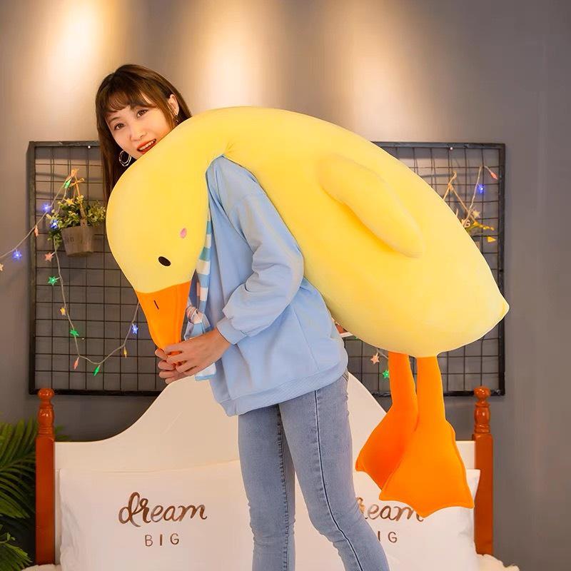 Gấu Bông Vịt Vàng Ôm Ngủ Kích Thước 60cm - 80cm - 110cm - 130cm - Panda Store