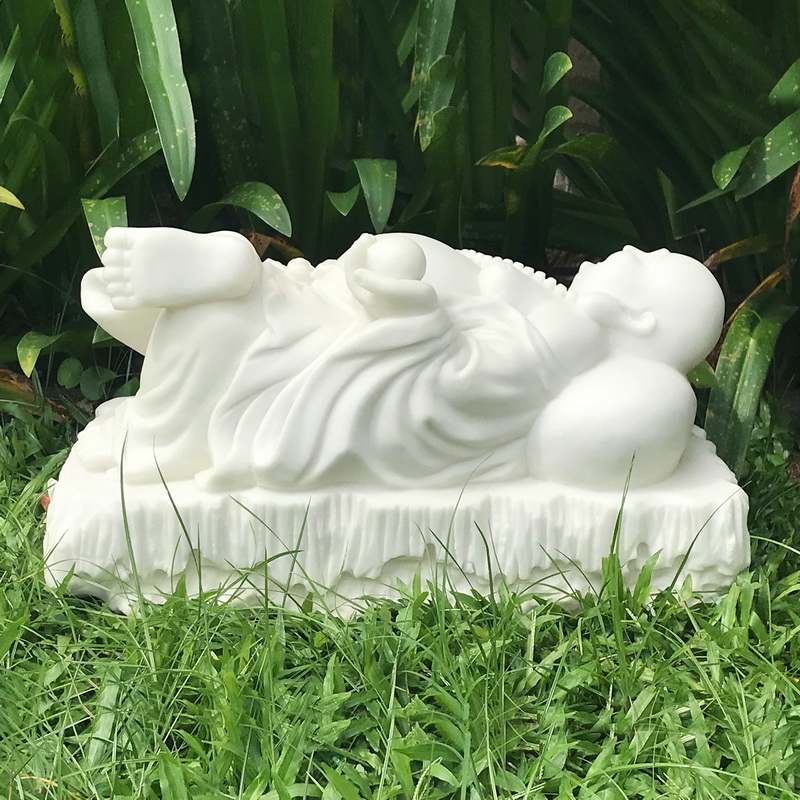 Tượng Phật di lặc nằm cười đẹp, gác chân vui vẻ, an nhiên bằng đá trắng nhân tạo Non Nước, 55cm, để thờ cúng, trang trí trong nhà, trang trí sân vườn