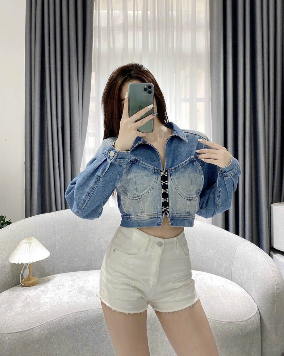 Áo khoác jeans nữ hàng hiệu rosata cao cấp màu xanh thời trang k17