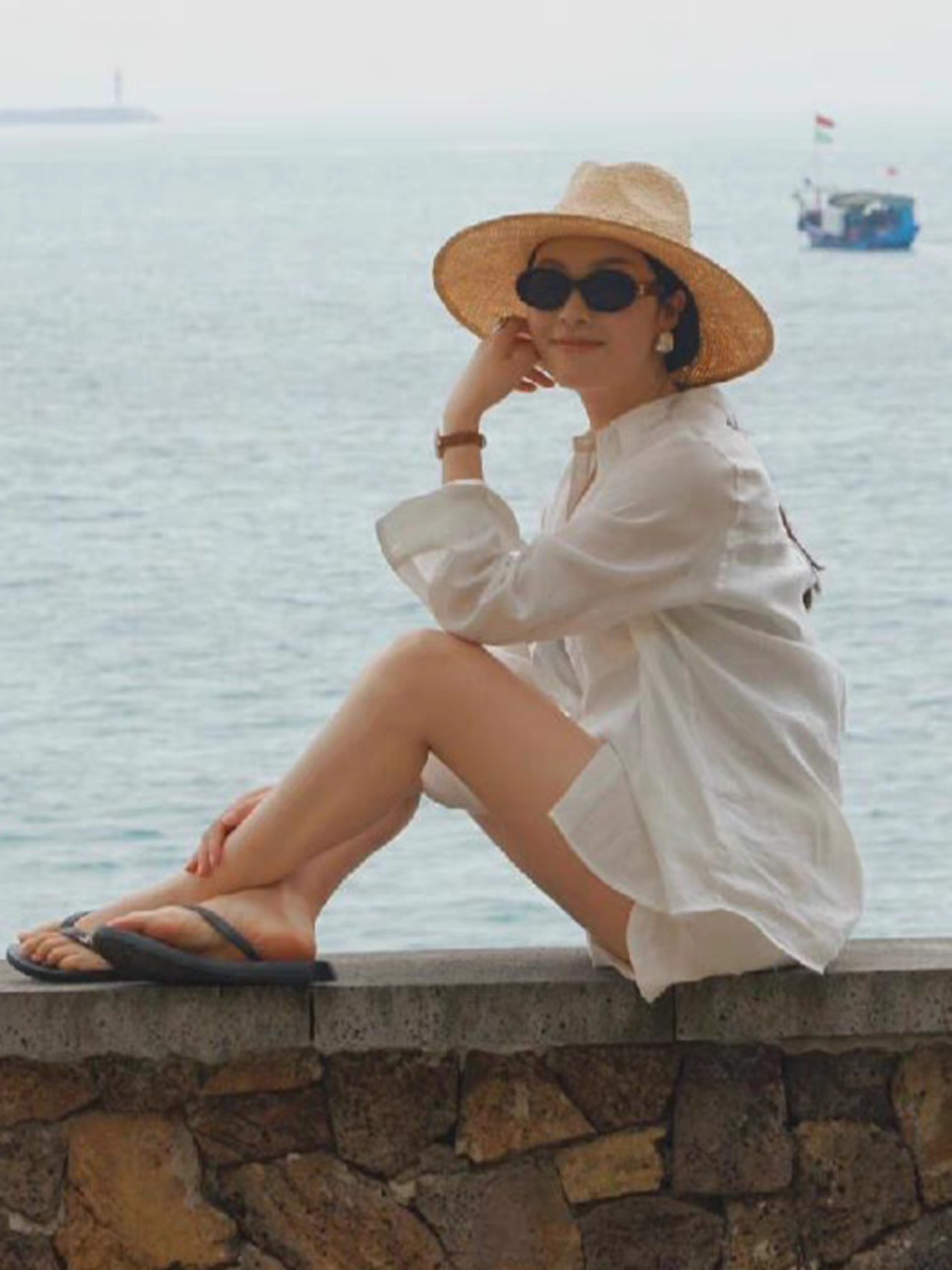 Bộ đồ nữ áo sơ mi dài tay chất linen, kèm quần short xẻ kiểu tiểu thư, sang chảnh, phong cách Hàn Quốc Bv05 màu xám