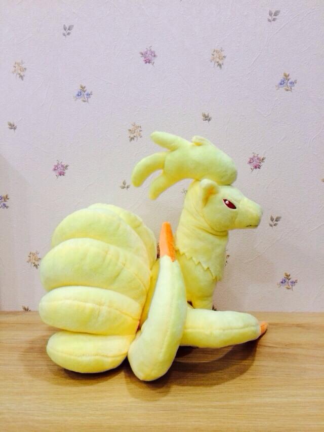 Gấu bông Pokemon cáo Kyukon