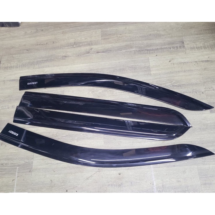 Vè che mưa xe Ford Everest 2022 2023 nhựa đen CAO CẤP ( form mới nhất hiện nay)