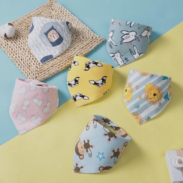 SET 5 yếm 100% cotton NỀN MÀU bé