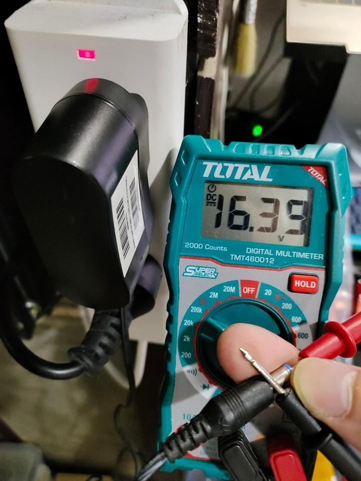 ĐỒNG HỒ ĐO ĐIỆN VẠN NĂNG TOTAL TMT460012 - HÀNG CHÍNH HÃNG