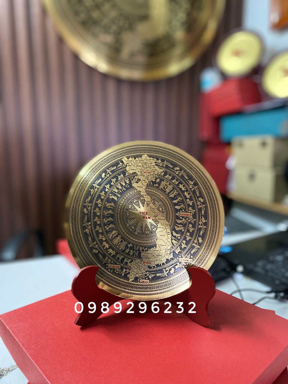 Sản phẩm mặt trống đồng quà tặng để bàn