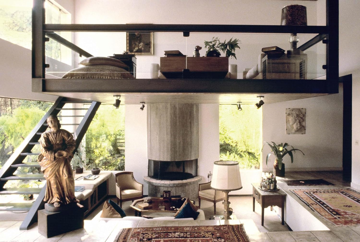 Seeking The Essential : Raul Di Pace
