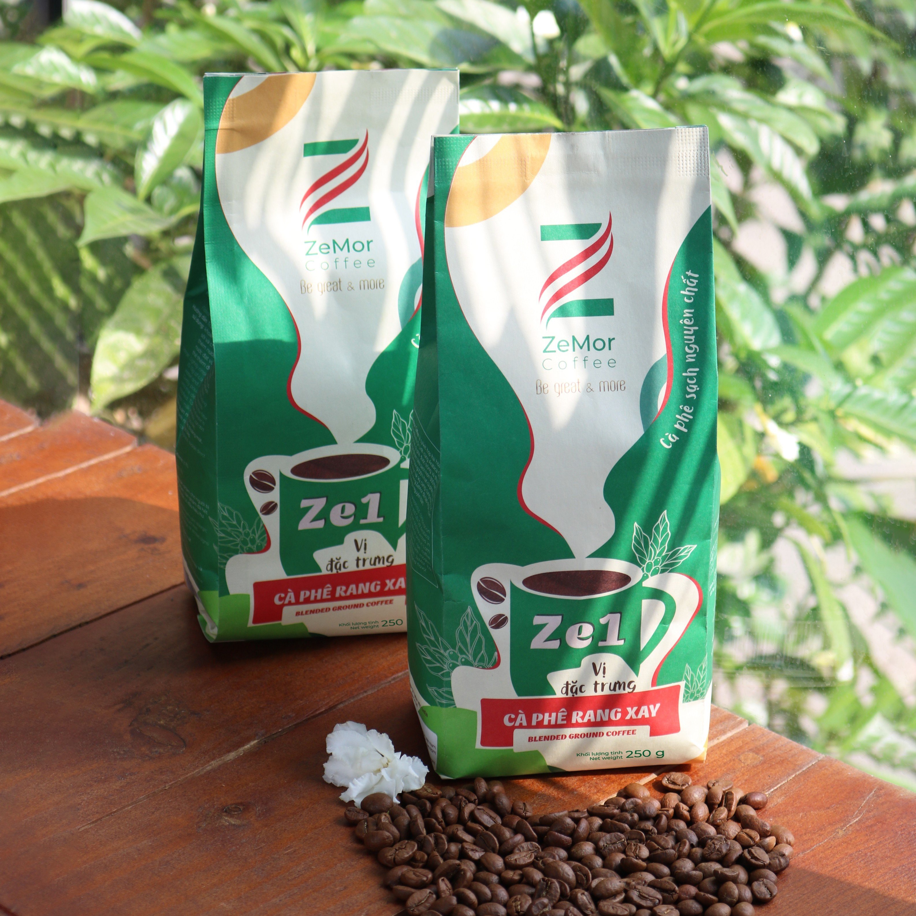 Cà Phê Rang Xay Nguyên Chất Rang Mộc ZeMor Coffee Ze1 Vị Đặc Trưng 250g