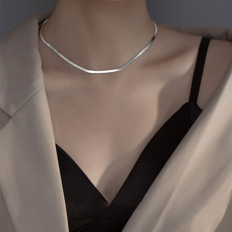 Vòng cổ choker dáng trơn bản to mạ vàng chạm xương quai xanh sang trọng cá tính - DB2632- Bảo ngọc Jewelry