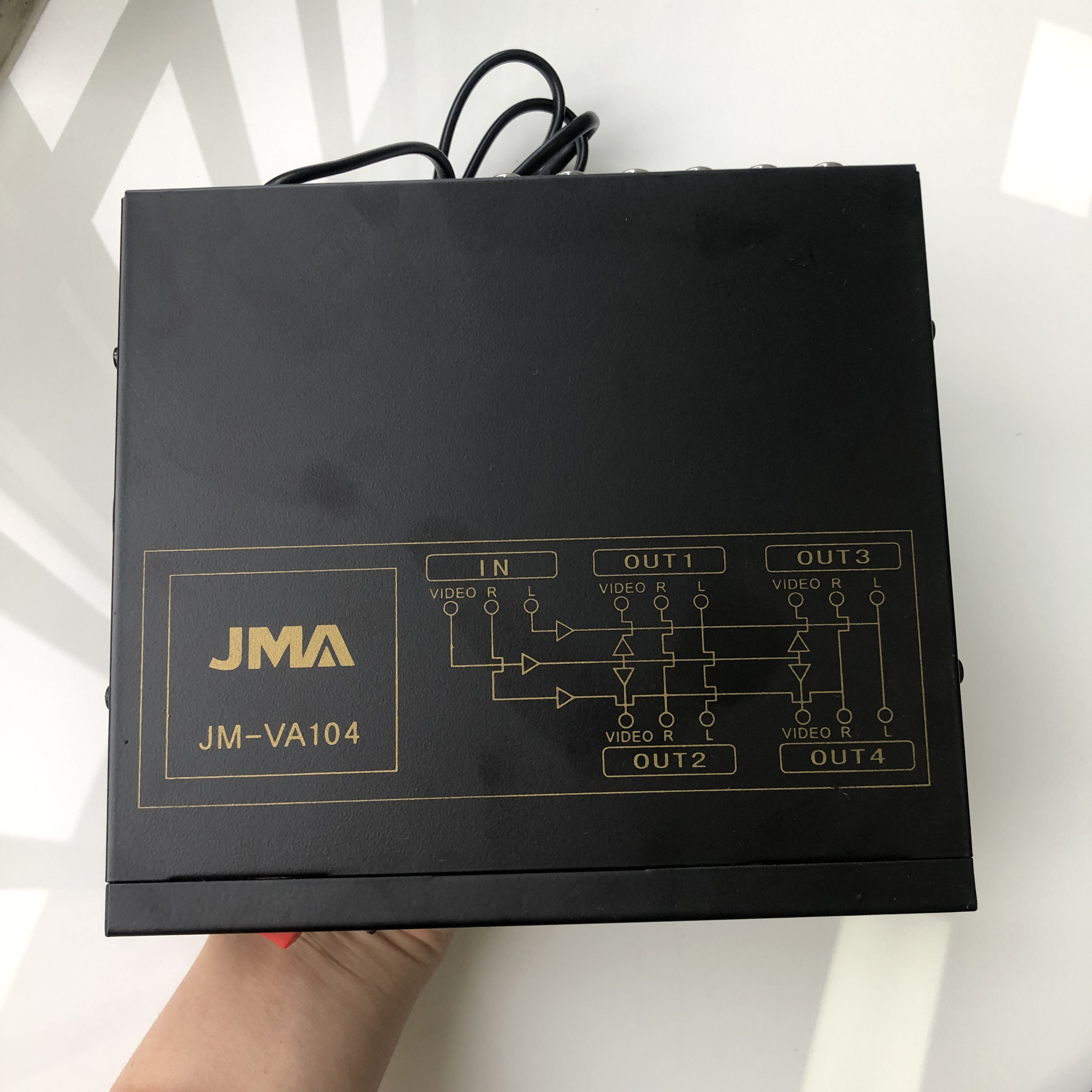 Bộ chia AV 1-4  Audio Video RCA JMA