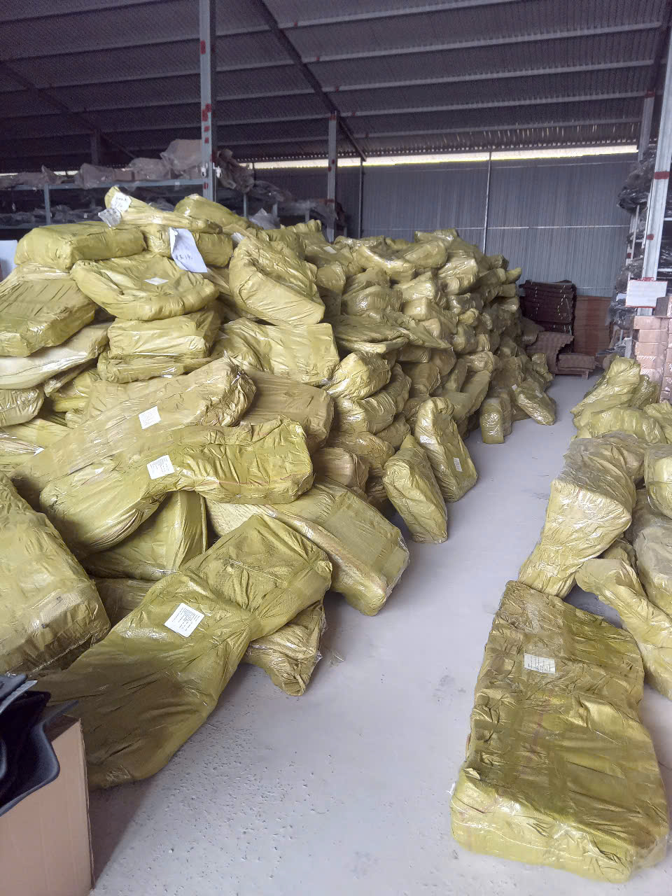 Bạt phủ ô tô chất liệu vải không dệt 3 lớp cao cấp thương hiệu MACSIM cho xe ô tô VFe34/ VF e34 -màu ghi