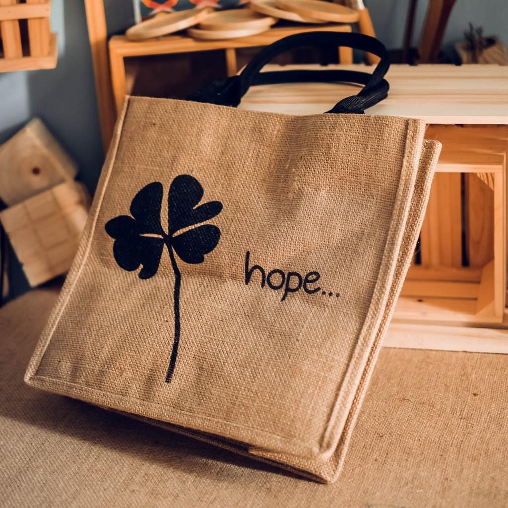 Túi cói đi biển HOPE - Cỏ bốn lá