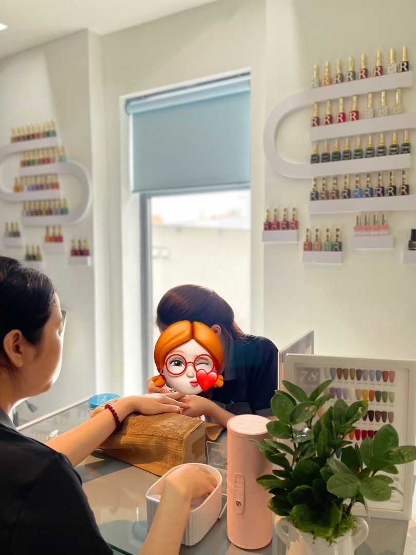 Combo 2 kệ chữ S trang trí phòng nail, cửa hàng spa