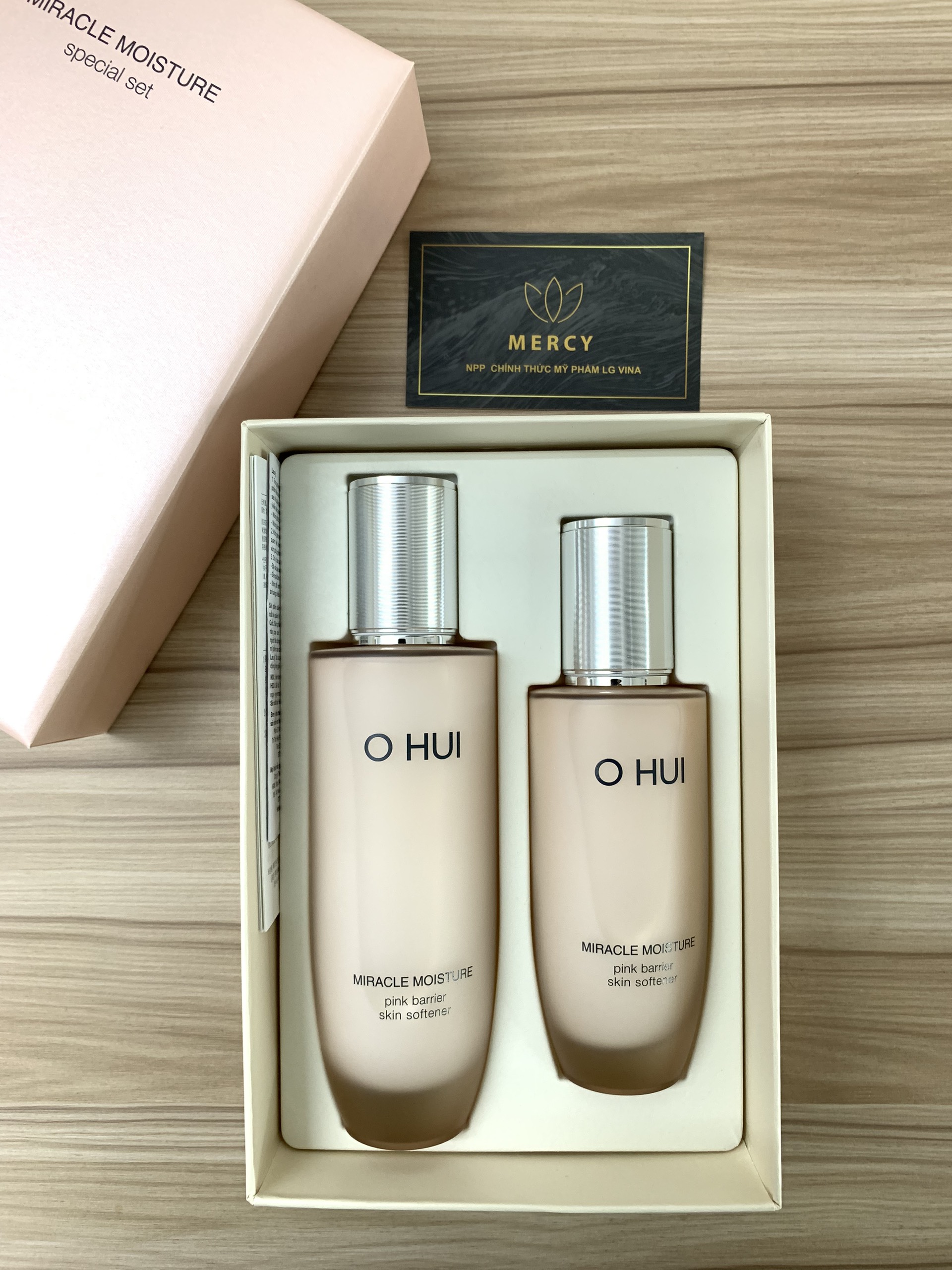 Bộ nước cân bằng OHUI Miracle Moisture Skin Softener Special Set