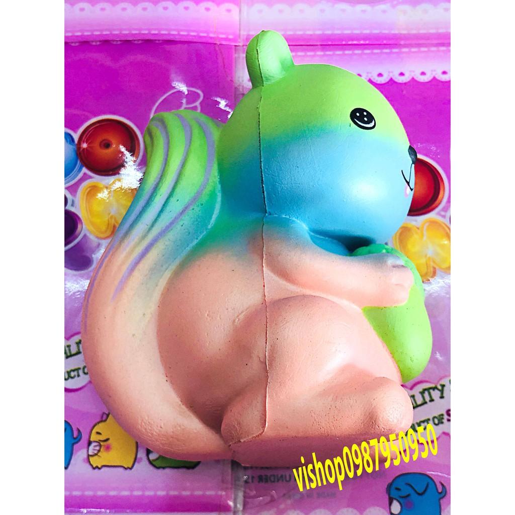 ĐỒ CHƠI SQUISHY SÓC ÔM DÂU XANH mã ZEH5 Nh232