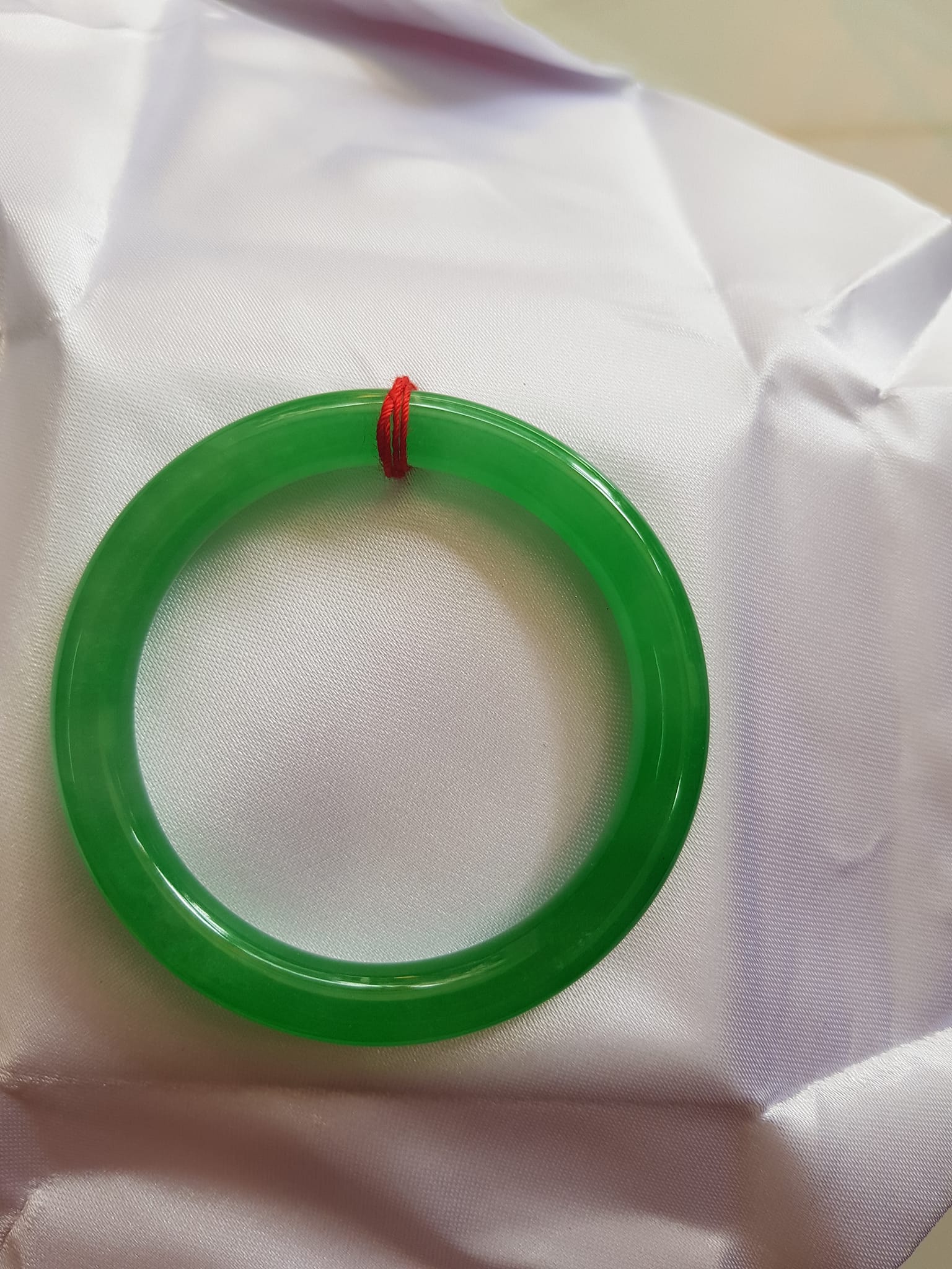 Vòng tay đá cẩm thạch Nữ Lý K 48mm x cọng 7,2mm Vòng Xanh lá tươi bóng đẹp Nữ mệnh Mộc, Hỏa 35kg-48kg đeo ạ