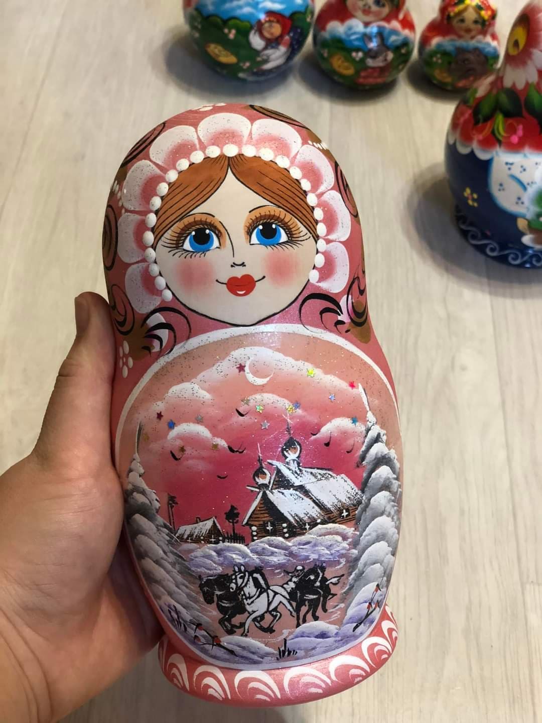 BỘ BÚP BÊ NGA MATRYOSHKA 7 LỚP 21CM "PHONG CẢNH MÙA ĐÔNG" XANH DA TRỜI HÀNG LƯU NIỆM NGA CỰC ĐẸP