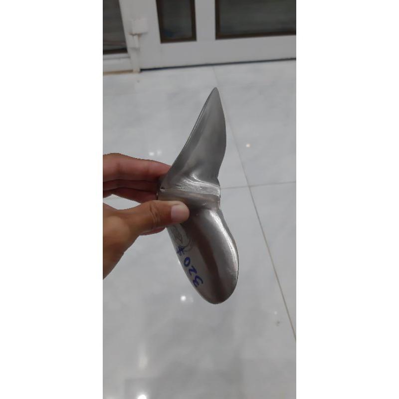 Chân vịt inox 7.0-7,5 hp thái lan dùng cho máy xăng