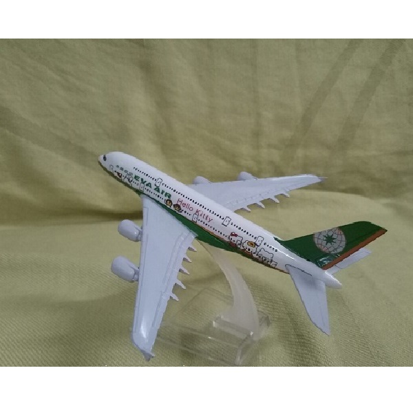 Mô hình máy bay A380 Eva Air - Hello Kitty Green 16cm