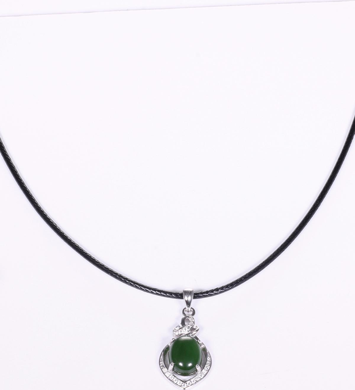 Mặt dây chuyền hoa văn đá ngọc bích mệnh hỏa, mộc - Ngọc Quý Gemstones