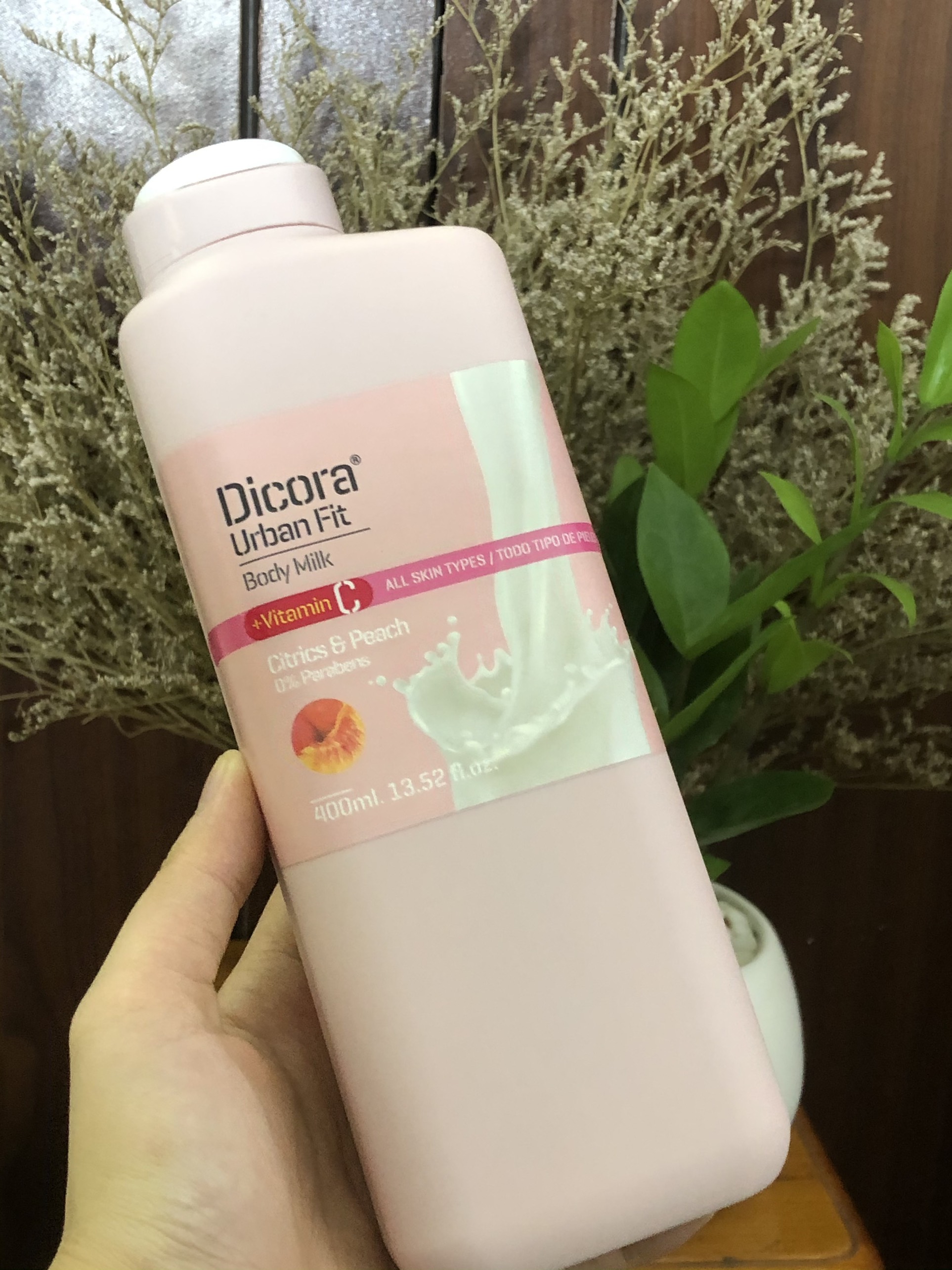 Bộ sữa dưỡng thể Dicora urban fit chưa vitamin B,C giúp làn mịn màng, căng bóng 800ml