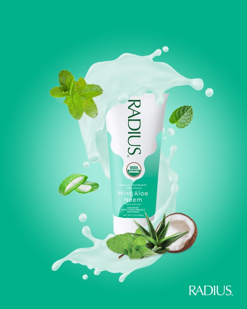 Kem Đánh Răng Hữu Cơ Vị Bạc Hà Lô Hội 85g Radius USDA Organic Mint Aloe Neem Toothpaste