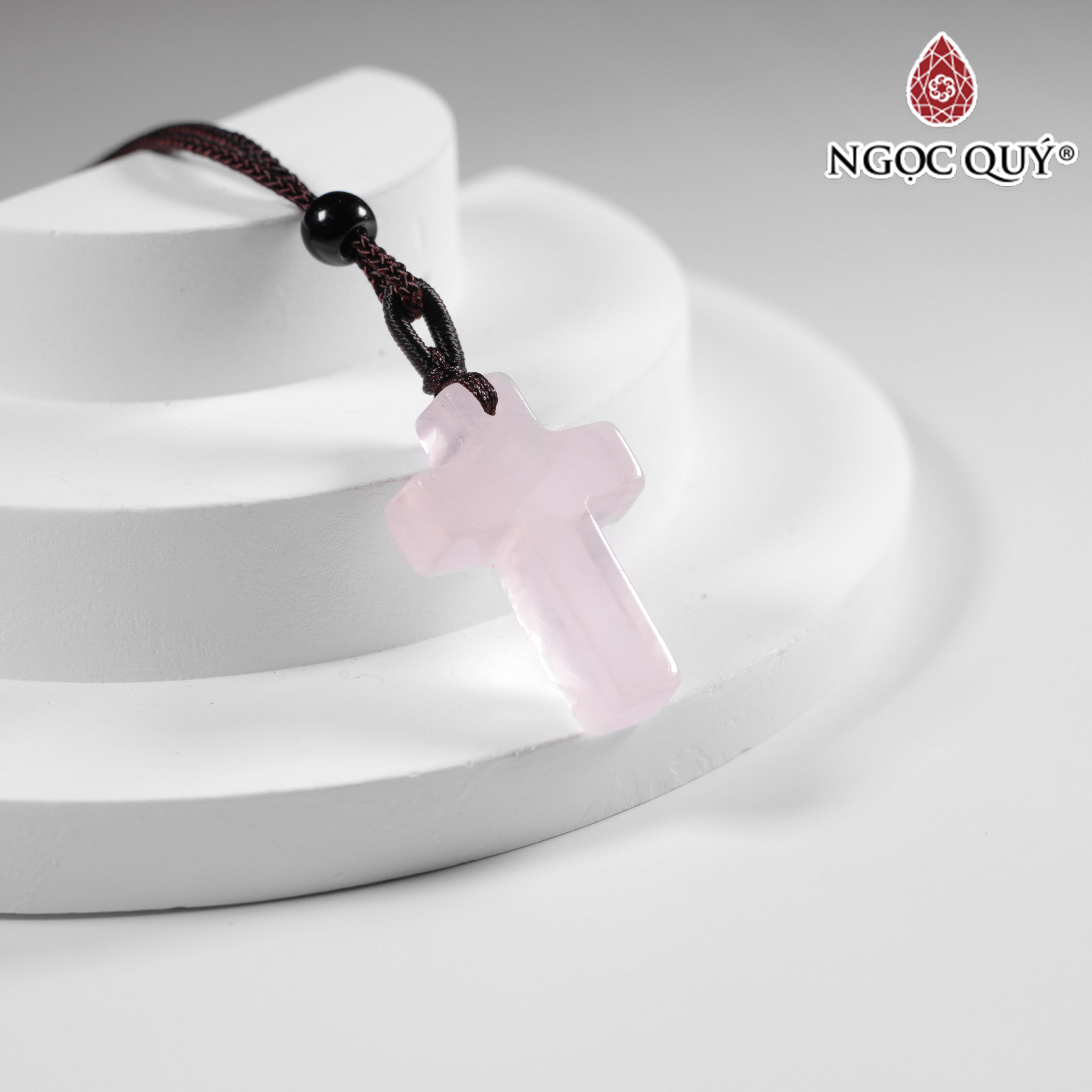 Dây chuyền thánh giá đá thiên nhiên 30x20mm - Ngọc Quý