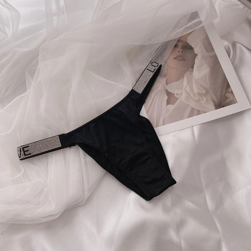 QUẦN SEXY THUN LẠNH DÂY ĐÍNH ĐÁ LOVE 1906