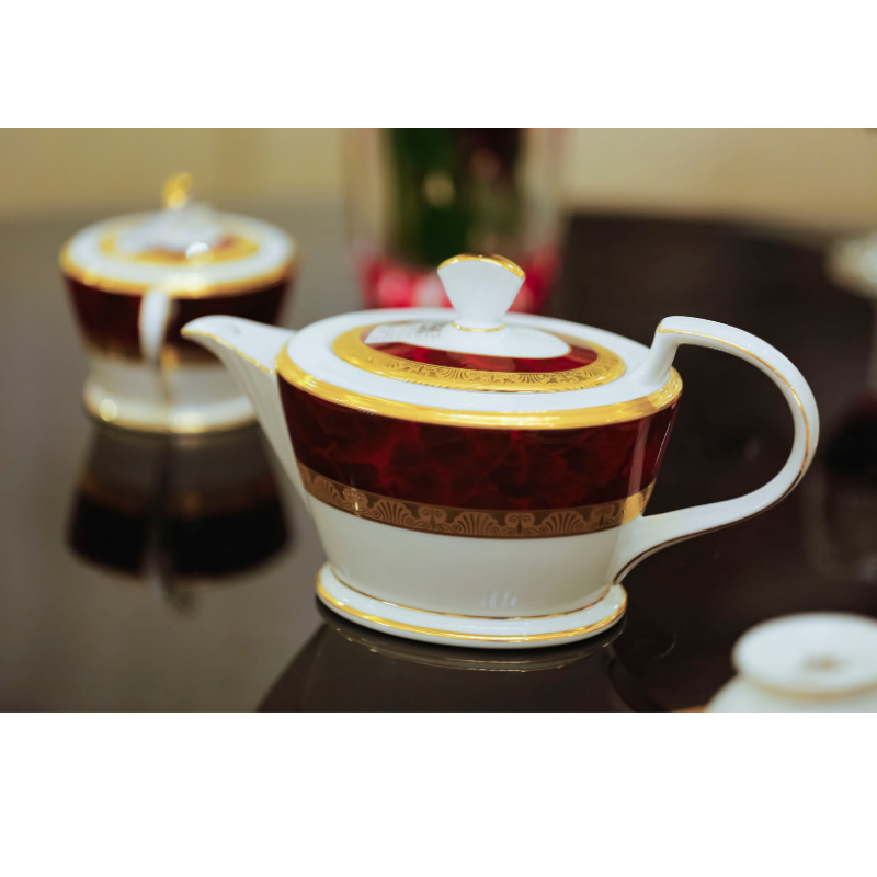 Bộ trà sứ xương cao cấp NORITAKE HEMINGWAY 4733 màu đỏ, mạ vàng - Xuất xứ Nhật Bản - Hàng chính hãng