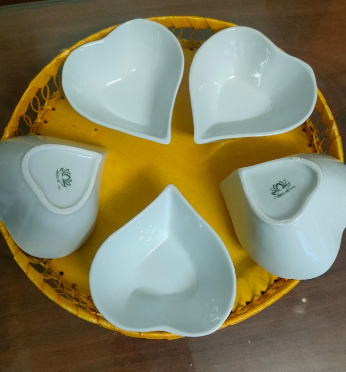 Bộ 5 bát tim gốm sứ Bát Tràng cao cấp kèm giỏ đựng